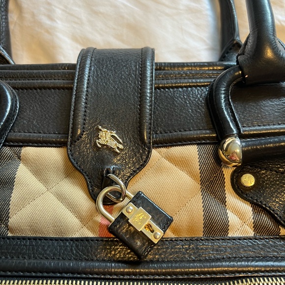 Burberry Tote - Picture 3 of 9